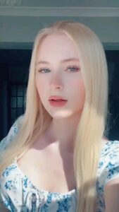 Video Iclik – Ngewe Gadis Cantik Toketnya Gede HD