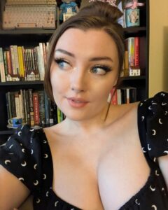 Video Iclik – Cara Baperin Teman Kuliah Biar Mau Ngegas